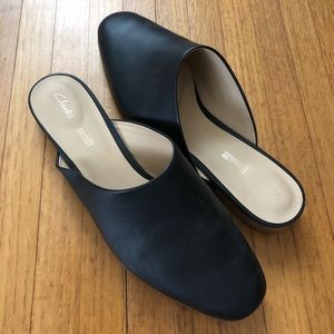 Clarks black leather mules
